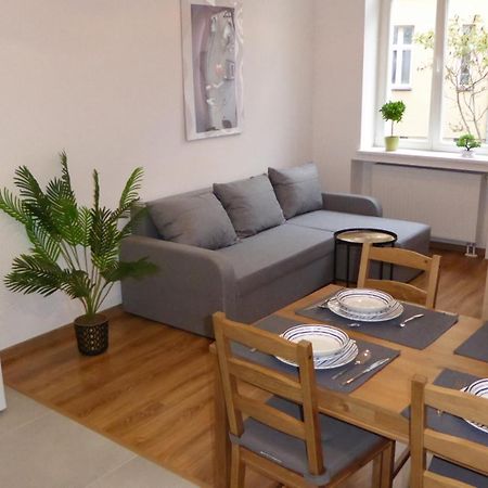 Apartament Love On 5 - Milosc Na 5 Legnica Buitenkant foto