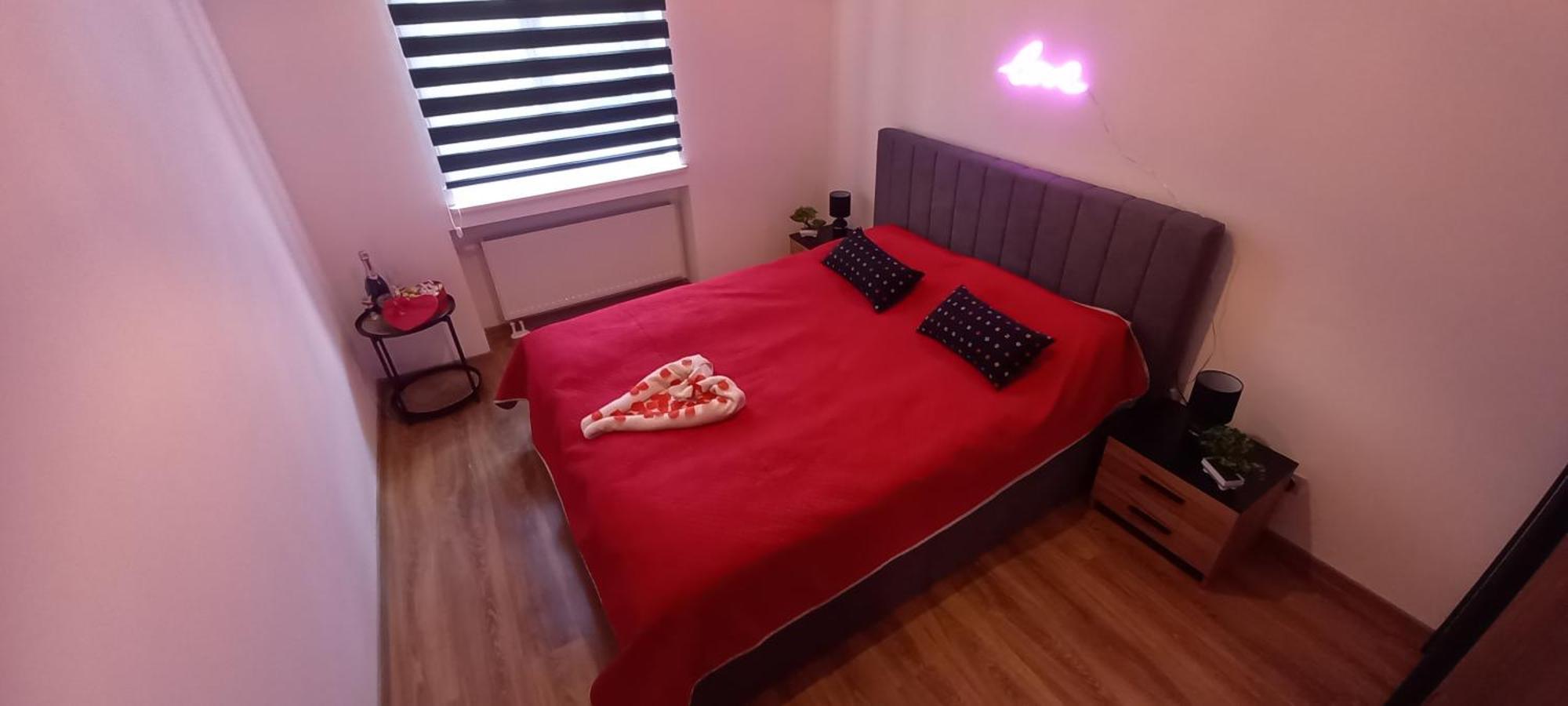Apartament Love On 5 - Milosc Na 5 Legnica Buitenkant foto